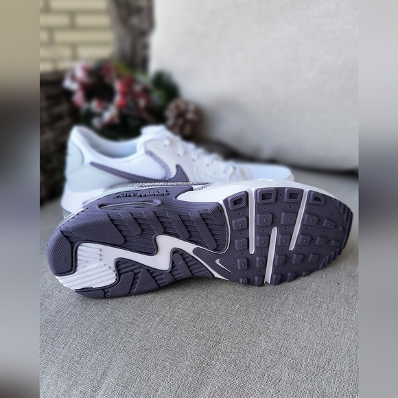 Nike Air Max Excee Womens Purple Sneakers Shoes Made with Swarovski Crystals - Picture 7 of 8